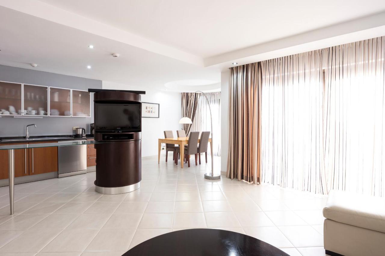 Atlas Suites Tenerife By Enjoyahome Los Cristianos  Eksteriør billede